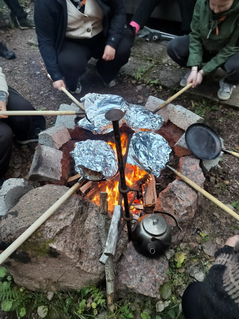 Lippukunta tytöille on arvokas - Lue lisää
